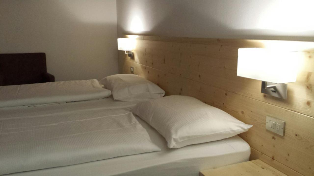 Hotel Engel Canazei Eksteriør billede